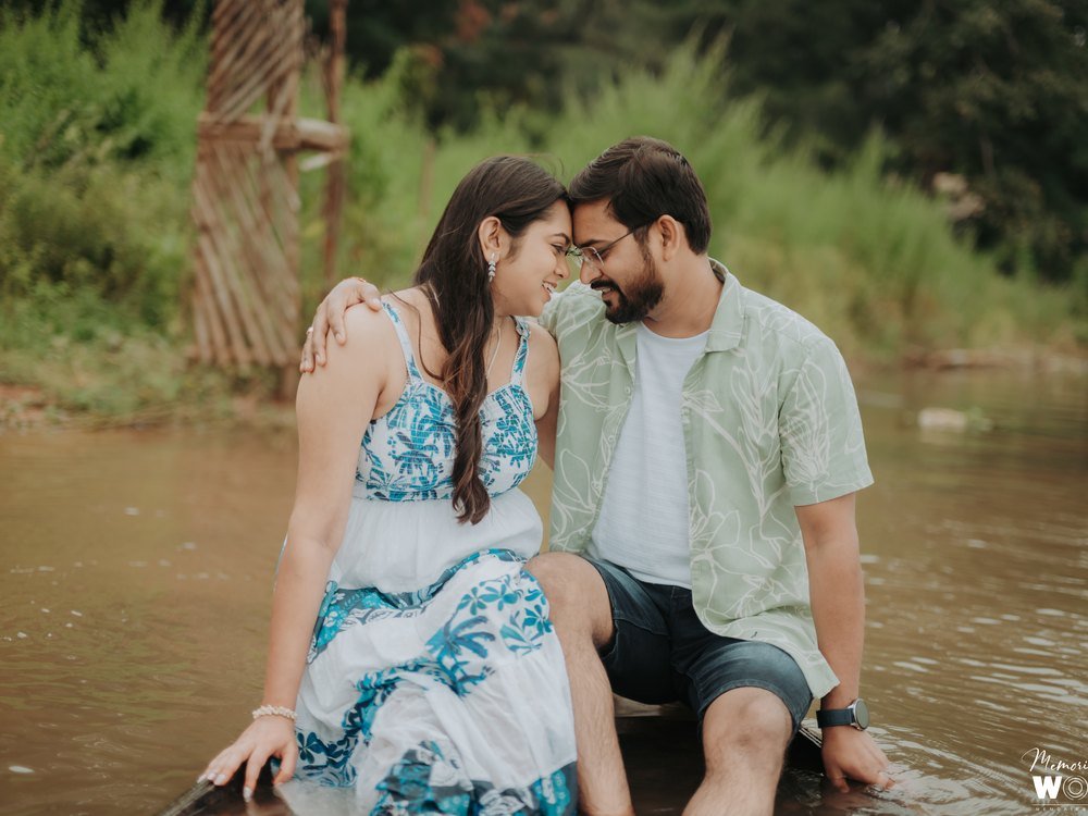 Pre-wedding Photographer in Raipur Memories World Studio